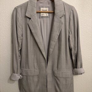 Abercrombie and Fitch - Small Grey Plaid Drapey Blazer